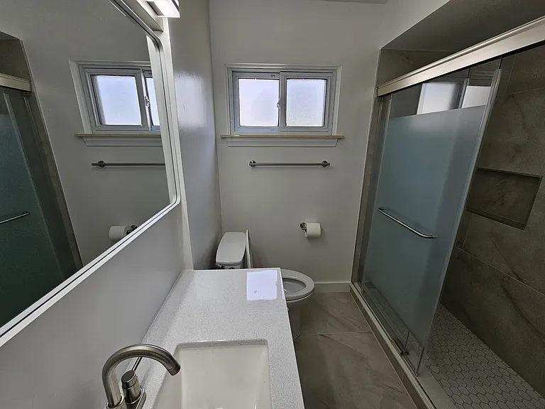 8234 Perrin Ave — Photo 14