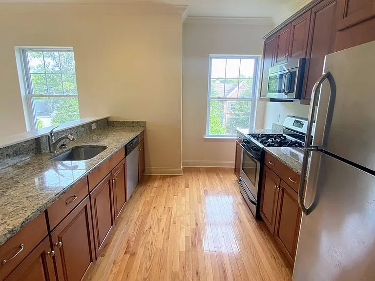 95 Central Ave — Photo 7
