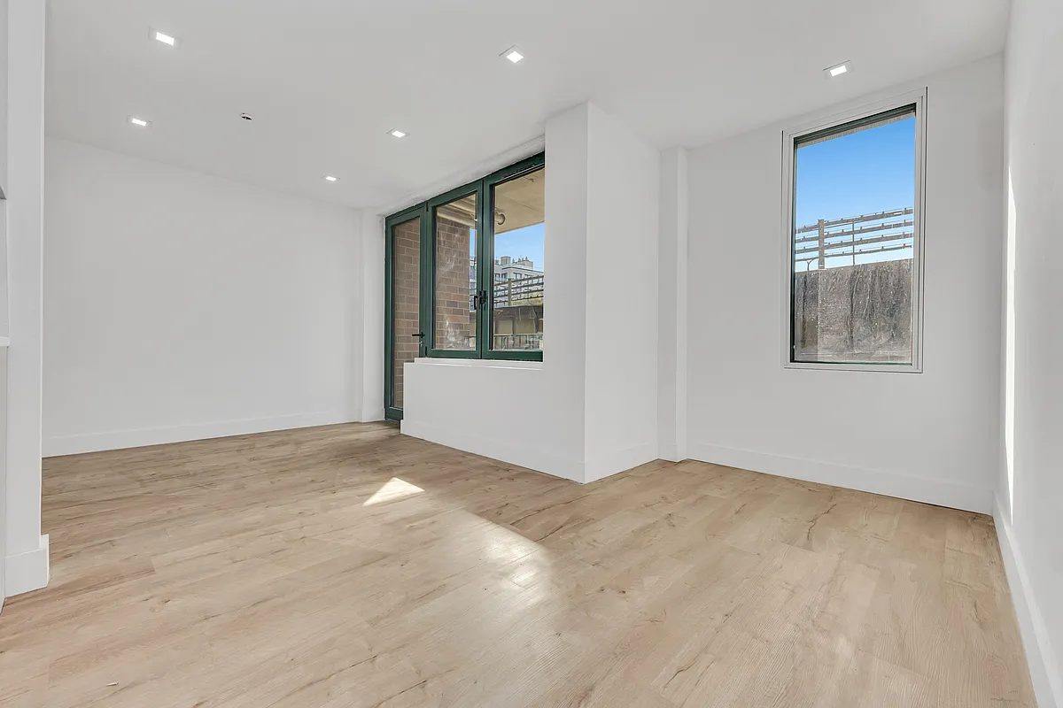 36-45 31st Street — Photo 3