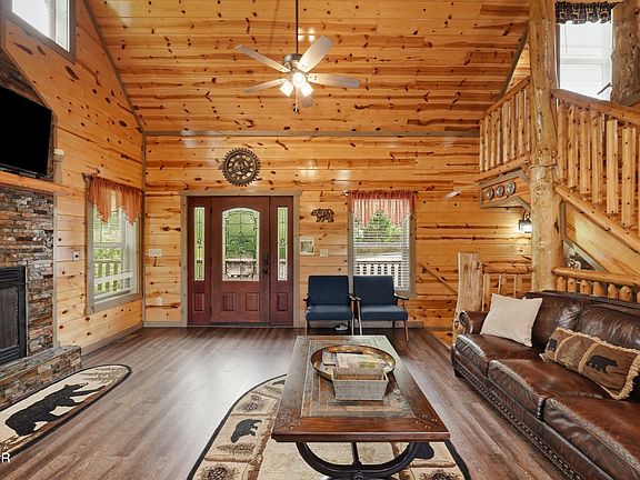 5th image of 452 Alpine Mountain Way