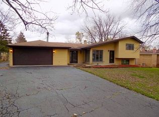 2N463 Virginia Ave, Glen Ellyn, IL 60137