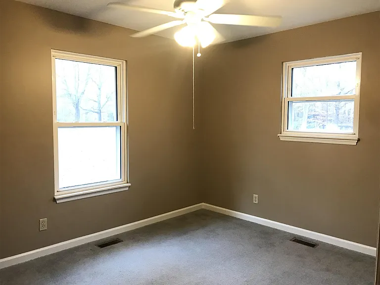 14349 Hillcrest Dr — Photo 4