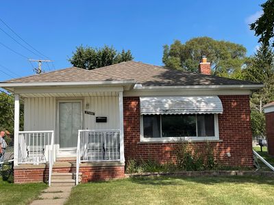 27400 Barkman St, Roseville, MI, 48066