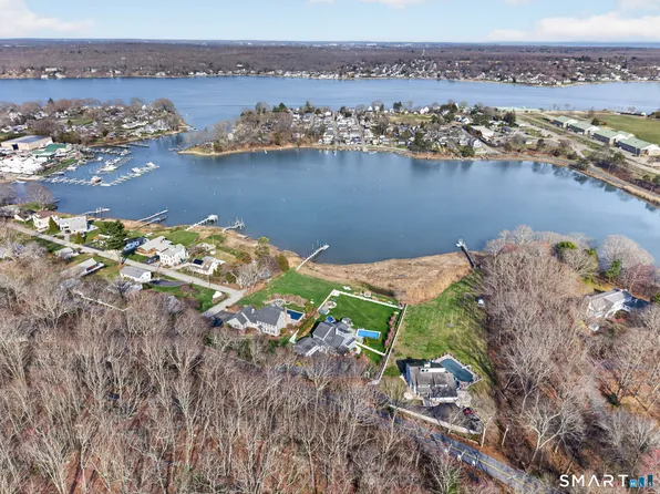 47 Oswegatchie Hills Road, East Lyme, CT 06357