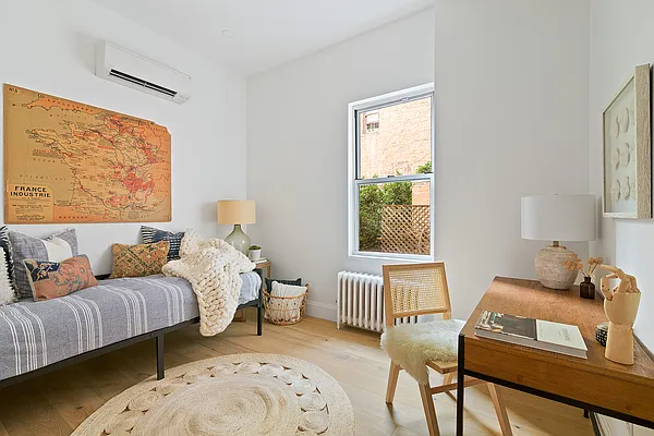 Sold by Compass | media 10