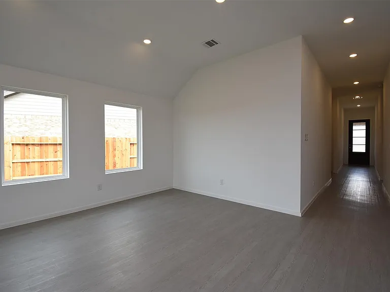 6303 Golden Seaton Dr — Photo 14