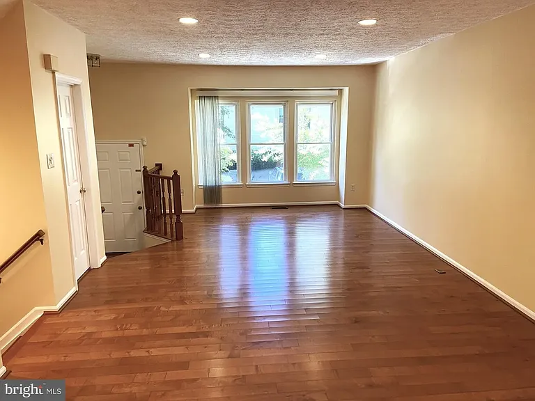 27 Beacon Hill Way — Photo 6