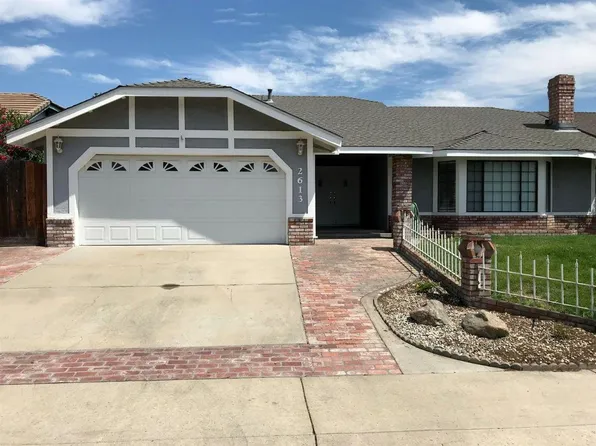2613 Mill Oak Dr, Modesto, CA 95355