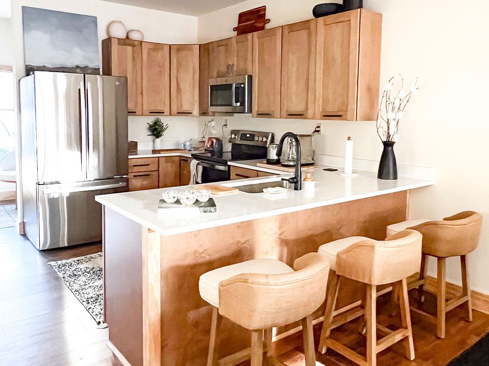 12 Bowman Ln Wilmington NY Zillow