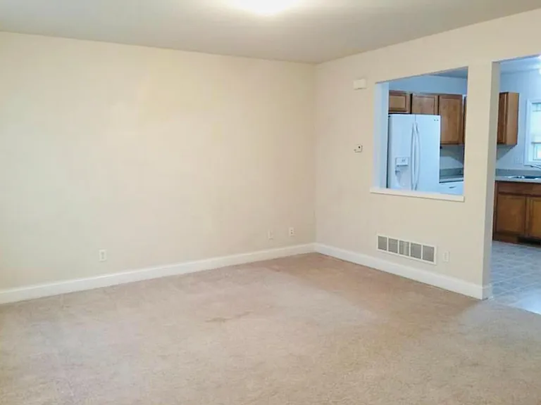 2621 Stange Rd — Photo 3