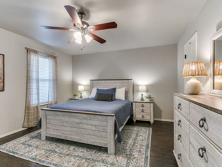 1700 Whispering Creek Dr — Photo 6