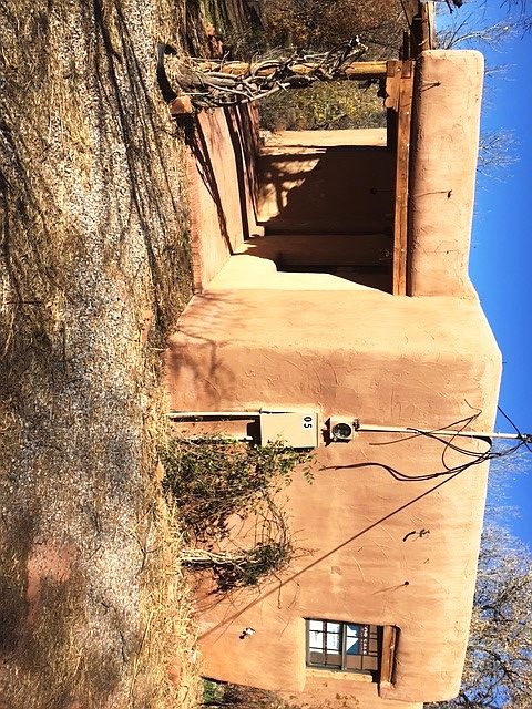 1st image of 5 Los Gatos Ln