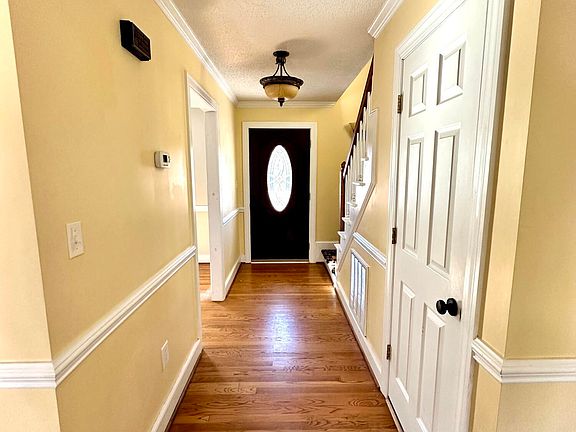 5th image of 2119 Sir Norman Court