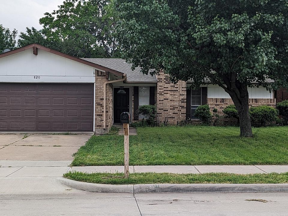 1st image of 820 Foxwood Pl