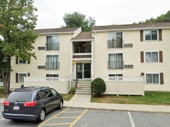 15 Village Hill Ln APT 1, Natick, MA 01760
