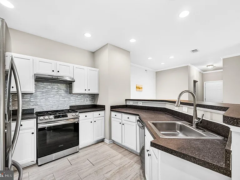 13386 Connor Dr #M — Photo 16
