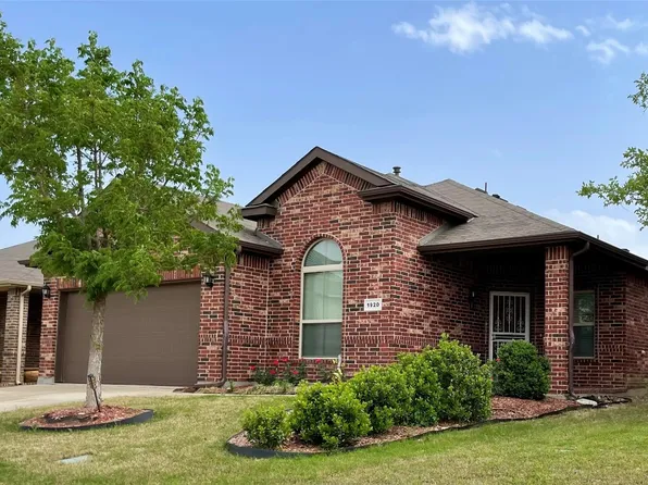 1920 Velarde Rd, Fort Worth, TX 76131