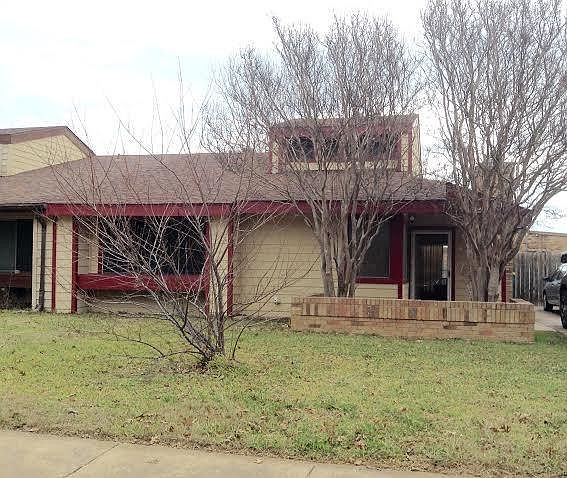 1st image of 561 Prairie Dell St