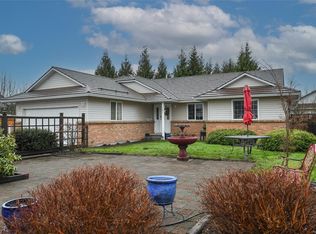 1331 Coast View Dr, Comox, BC V9M 3S7