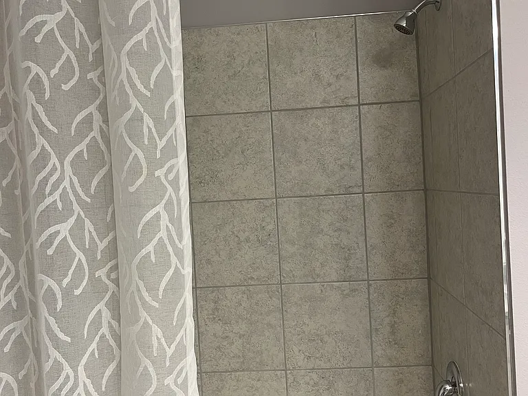 1658 Blue Lagoon Cir — Photo 22