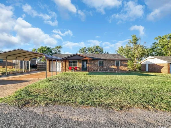 110 Bluestem St, Weatherford, OK 73096