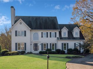 1045 Devereux Chase, Roswell, GA 30075