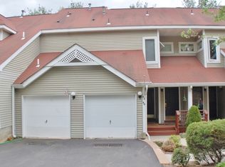 40 Red Oak Ter, Oak Ridge, NJ 07438