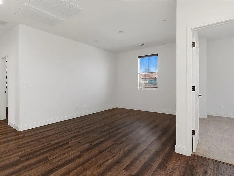 520 E Albertina Ave — Photo 23