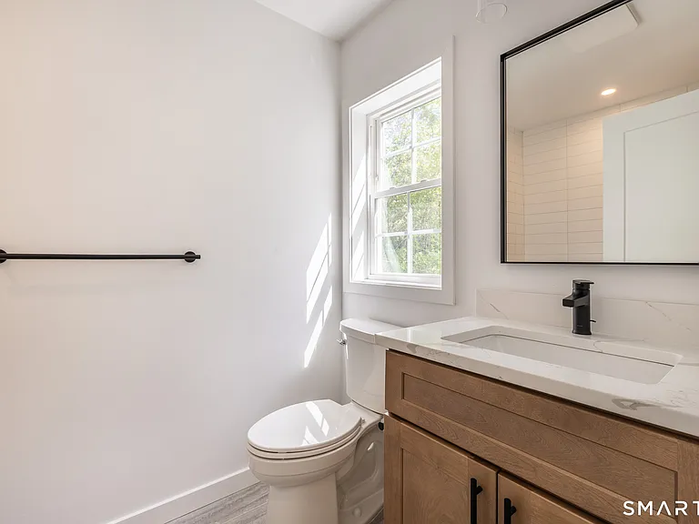 330 Pleasantview Ave #1 — Photo 12