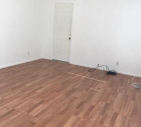 4th image of 8839 Hoffman St