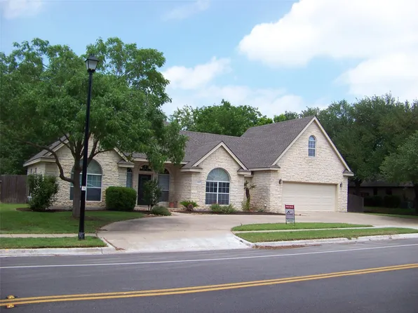 1400 T H Johnson Dr, Taylor, TX 76574