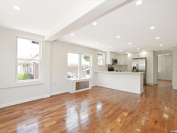 3rd image of 119 Kingston Ave