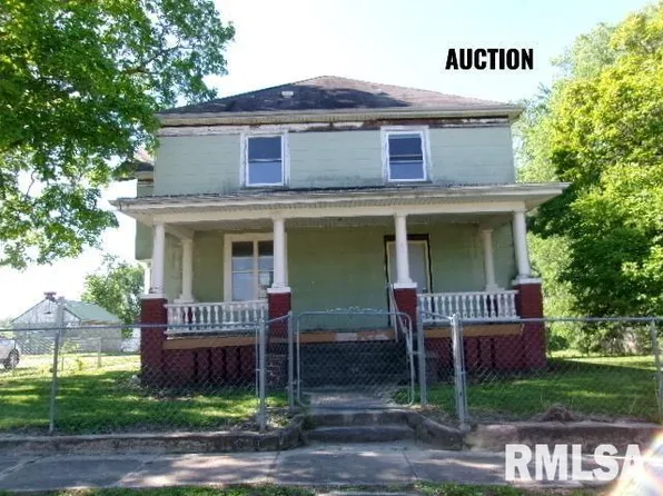 100 W Main St, Ellisville, IL 61431