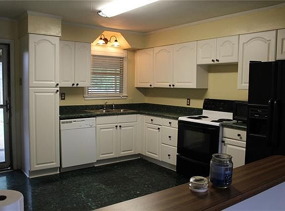 5th image of 2504 W 6th St