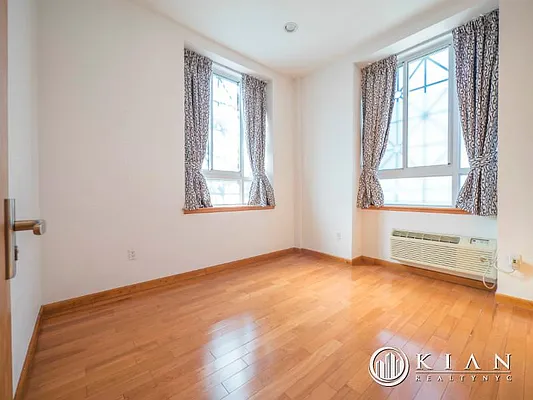 Rented by Kian Realty | media 13
