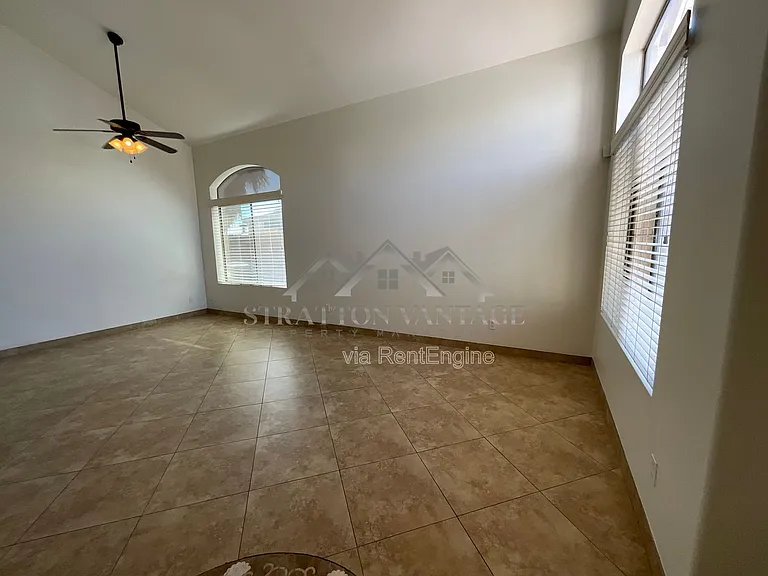 8259 W Eugie Ave — Photo 4