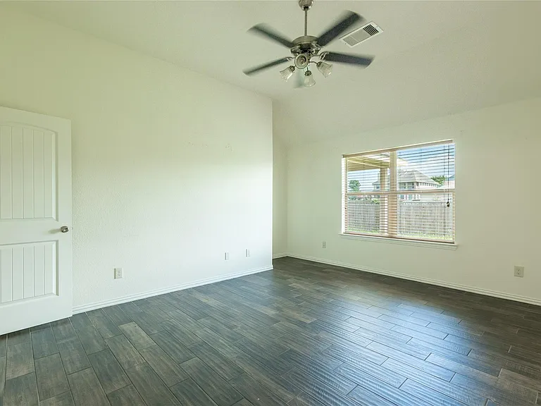 23611 Starbridge Lake Ln — Photo 19