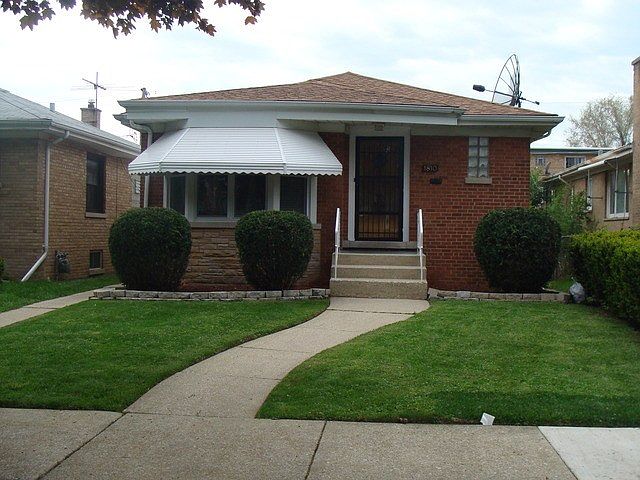 1st image of 1810 N 18th Ave