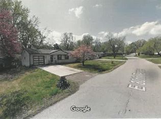 8615 E 80th Ter, Raytown, MO 64138