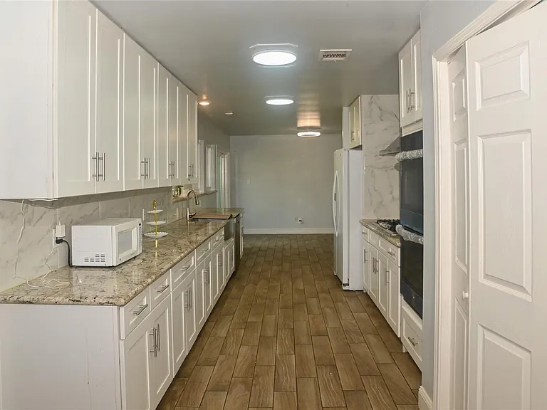 5254 N Braeswood Blvd — Photo 20