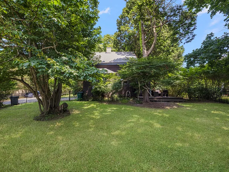 37 Concord Dr — Photo 32