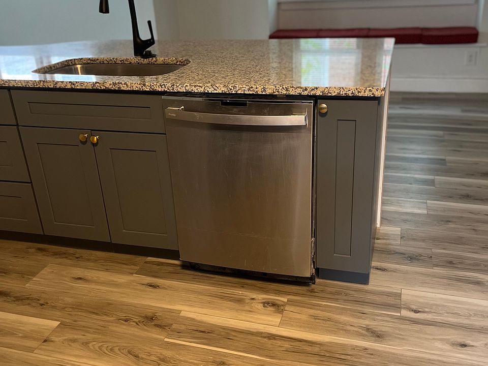 1st image of 1112 Blendon Pl