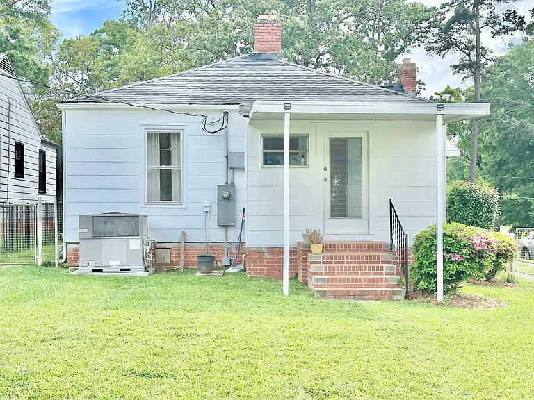 441 Jackson St — Photo 11