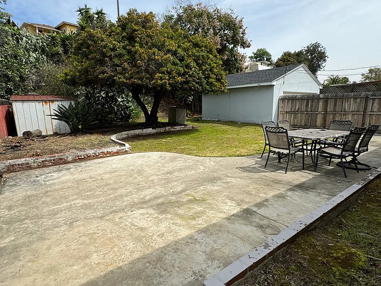 4858 Elsa Rd — Photo 9