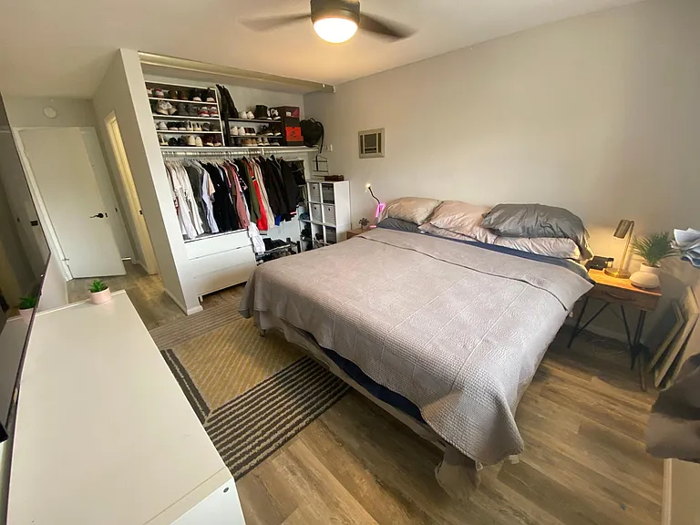 1435 Essex St #1 — Photo 18