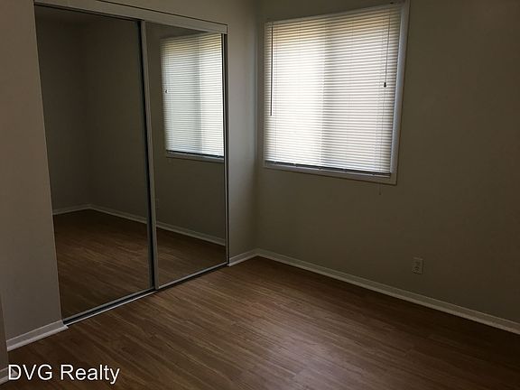 5th image of 2032 E St APT 3