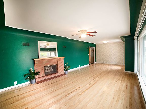 3rd image of 1105 19th Ave