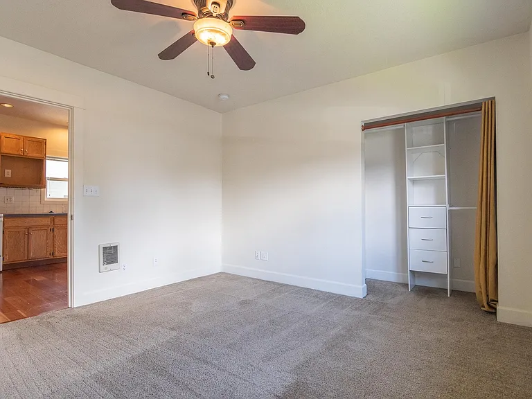 1004 N Mason St — Photo 7