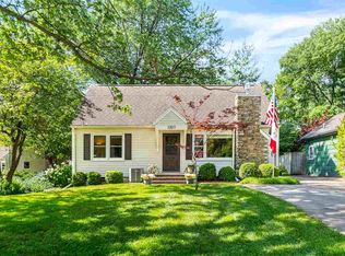 1307 E College St, Iowa City, IA 52245