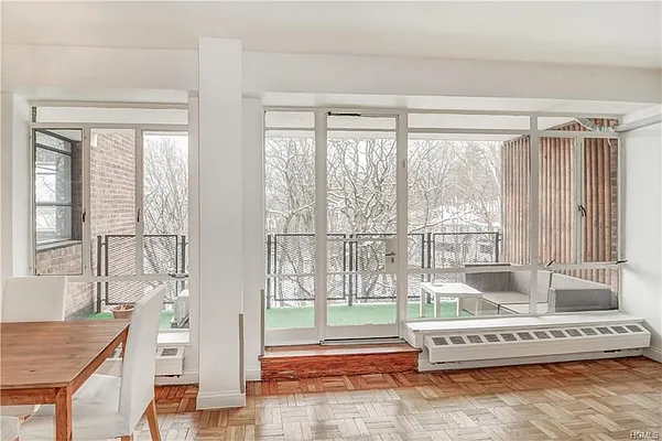 Sold by Robert E. Hill  | media 30